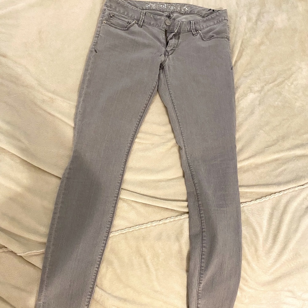 Express grey jean legging size 6 Ultra low rise